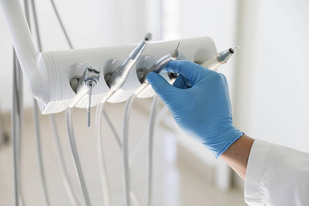 Professional Dental Veneers technician working in Harwood Heights, IL